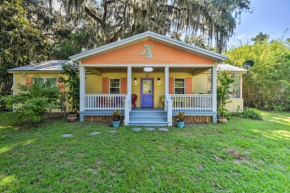 Colorful St Marys Home Walk to Waterfront!